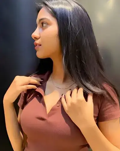 Escorts In Teen Hath Naka